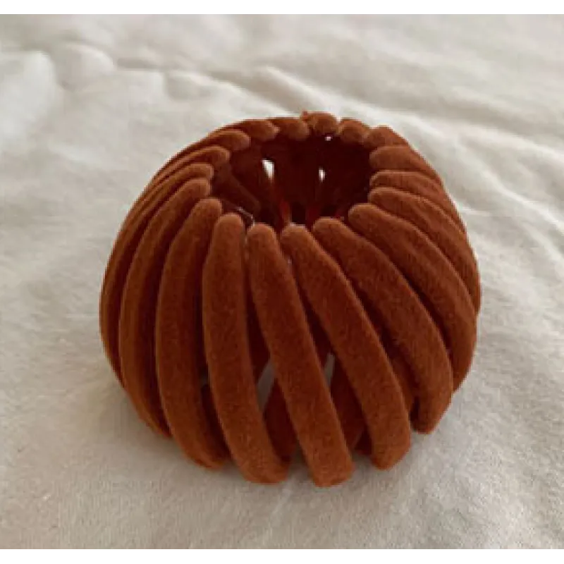 Velvet Bird's Nest Hairpin