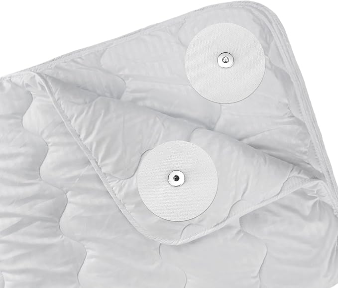 🛏️ Keep Your Bedding Secure with Duvet Cover Snap Clips!