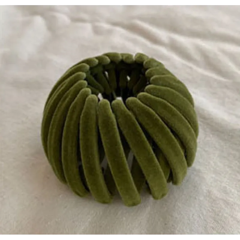 Velvet Bird's Nest Hairpin