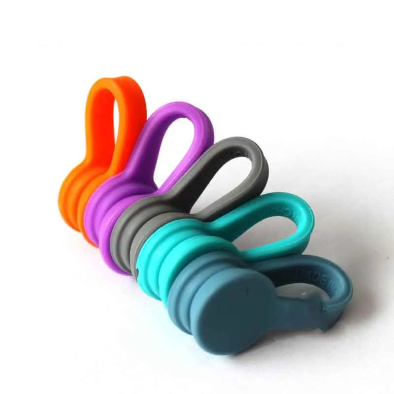 MagniClip | Effortlessly Organize Cables and Accessories with Magnetic Convenience (5pcs)